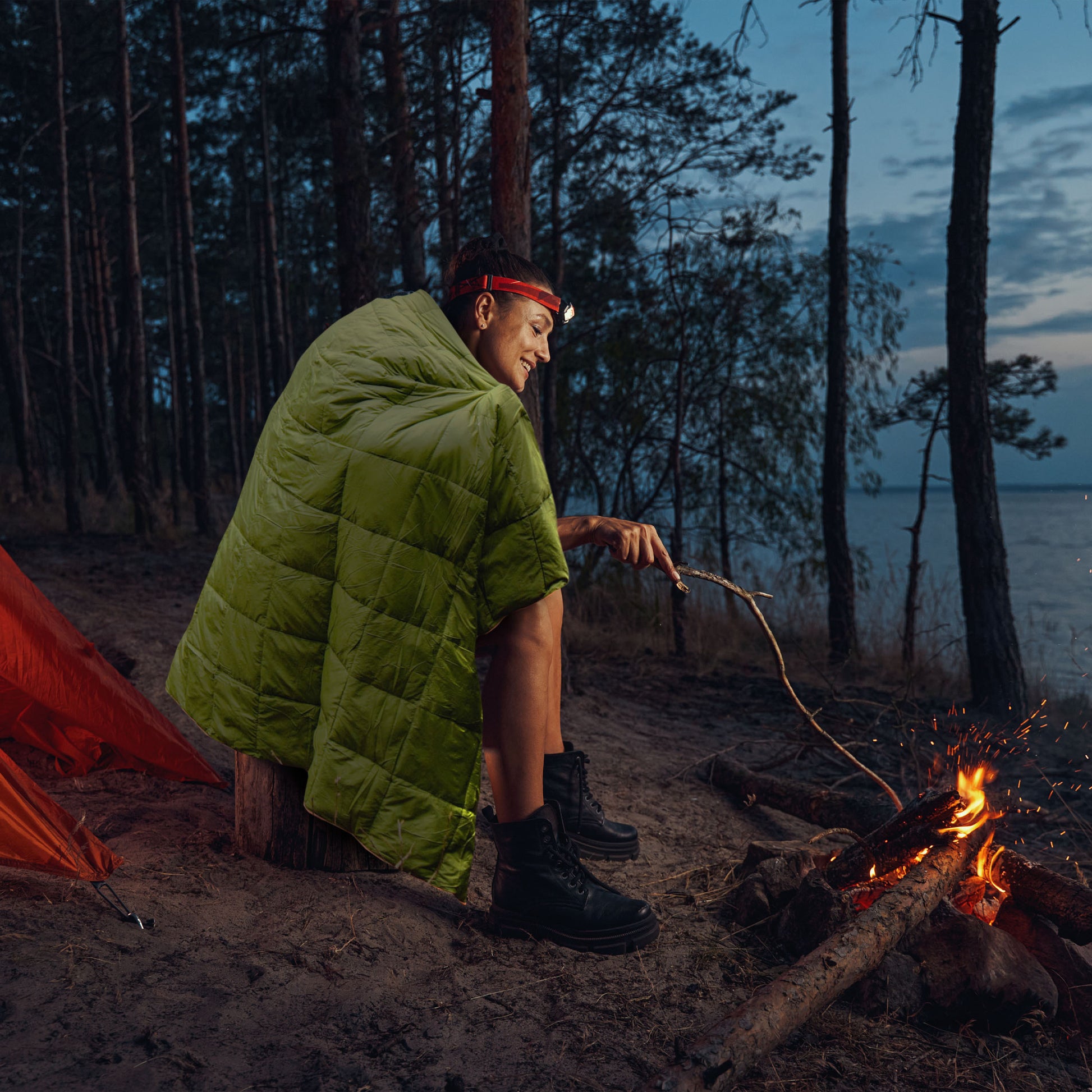 Down Insulated Camping Blanket | Thermal Blanket | Hiker Hunger Outfitters - Best Hiking Gear!